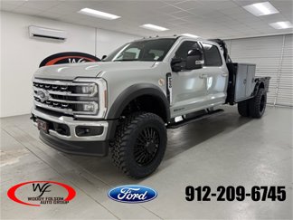 New 2025 Ford F550 4x4 Crew Cab Super Duty image 1