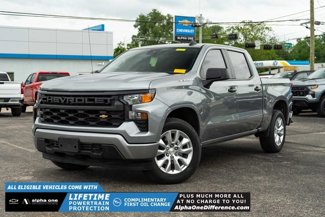 Used 2024 Chevrolet Silverado 1500 Custom image 1
