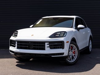 Used 2025 Porsche Cayenne S image 1