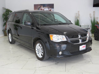 Used 2020 Dodge Grand Caravan SXT image 1