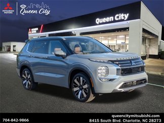 New 2025 Mitsubishi Outlander SEL image 1