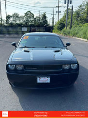 Used 2013 Dodge Challenger SXT image 1