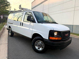 Used 2011 GMC Savana 3500 image 1
