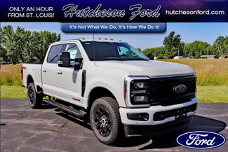 New 2025 Ford F250 4x4 Crew Cab Super Duty image 1