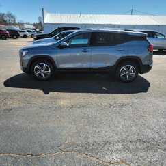 Used 2021 GMC Terrain SLT image 1