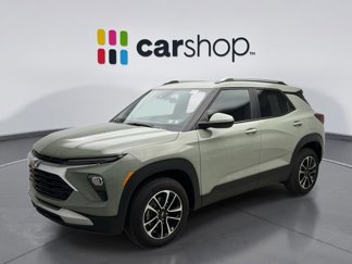Used 2025 Chevrolet TrailBlazer LT w/ LT Cold Weather Package image 1