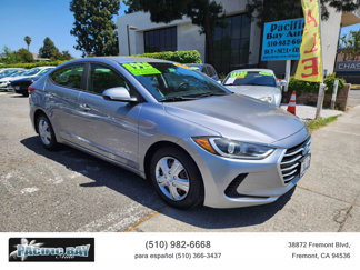 Used 2017 Hyundai Elantra SE image 1