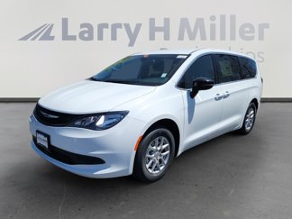 New 2025 Chrysler Voyager LX image 1