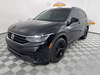 Used 2024 Volkswagen Tiguan SE R-Line image 1
