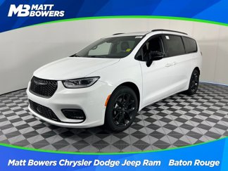 New 2026 Chrysler Pacifica Limited image 1