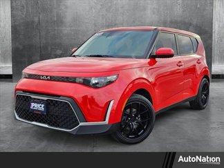 Used 2025 Kia Soul LX image 1