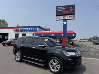 Used 2018 Ford Explorer XLT w/ Equipment Group 202A image 1