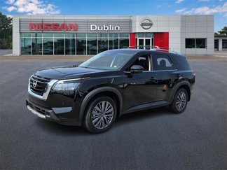 New 2025 Nissan Pathfinder SL image 1