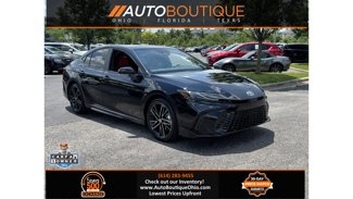 Used 2025 Toyota Camry XSE image 1