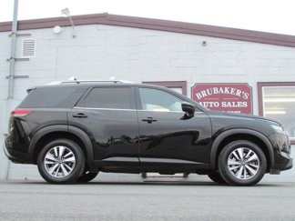 Used 2023 Nissan Pathfinder SL image 1