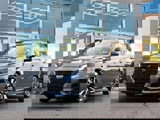 Used 2023 Nissan Altima 2.5 SV image 1