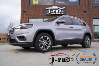 Used 2020 Jeep Cherokee Latitude Plus image 1