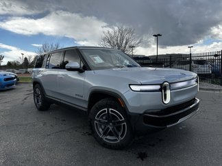 Used 2025 Rivian R1S Adventure image 1