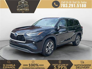 Used 2021 Toyota Highlander XLE image 1