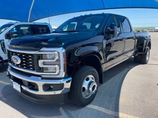 New 2025 Ford F350 4x4 Crew Cab DRW Super Duty image 1