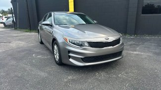 Used 2018 Kia Optima LX image 1