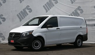 Used 2022 Mercedes-Benz Metris image 1