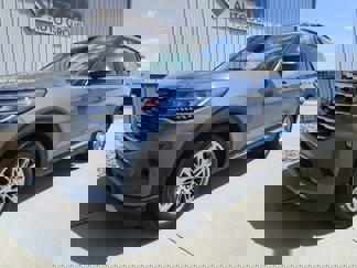 Used 2025 Ford Explorer Active w/ Active Comfort Package image 1