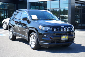 Used 2025 Jeep Compass Latitude image 1