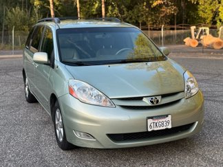 Used 2008 Toyota Sienna XLE image 1