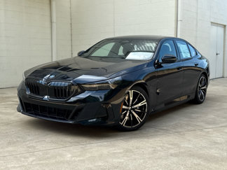 New 2026 BMW 550e xDrive w/ Premium Package image 1