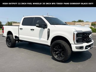 Used 2024 Ford F350 Platinum image 1