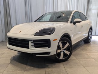 Certified 2025 Porsche Cayenne E-Hybrid image 1