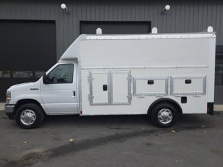 Used 2022 Ford E-350 and Econoline 350 Super Duty w/ Power Windows & Locks Group image 1
