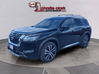 New 2025 Nissan Pathfinder Platinum image 1