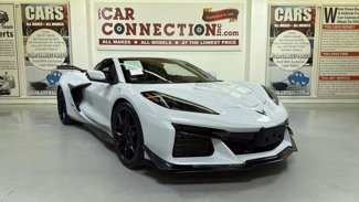 Used 2023 Chevrolet Corvette Z06 w/ Z07 Performance Package image 1