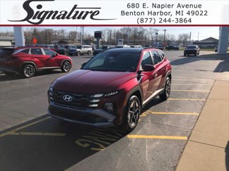 New 2025 Hyundai Tucson SEL image 1