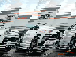 Used 2020 Lamborghini Urus image 1