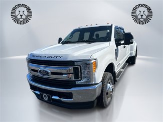Used 2017 Ford F350 XLT image 1