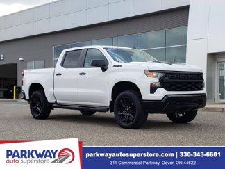 Used 2024 Chevrolet Silverado 1500 Custom Trail Boss w/ Turbomax Blackout Package image 1
