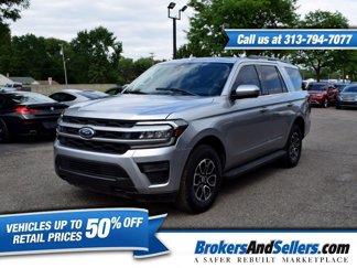 Used 2022 Ford Expedition XLT image 1