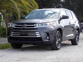 Used 2018 Toyota Highlander Plus image 1