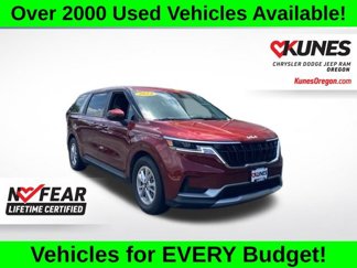 Used 2024 Kia Carnival LX image 1