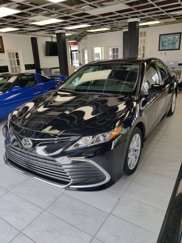 Used 2022 Toyota Camry LE w/ Carpet Mat Package (TMS) image 1