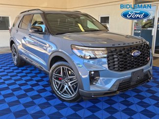 New 2025 Ford Explorer ST image 1