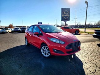 Used 2015 Ford Fiesta SE image 1