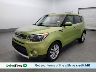 Used 2017 Kia Soul + image 1