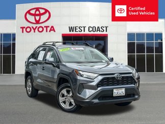 Used 2022 Toyota RAV4 XLE image 1
