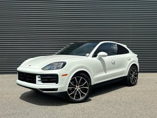 Used 2024 Porsche Cayenne Coupe image 1