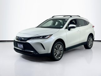 Used 2022 Toyota Venza Limited image 1