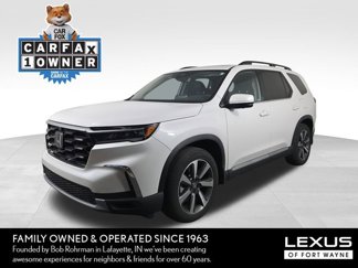 Used 2025 Honda Pilot Elite image 1